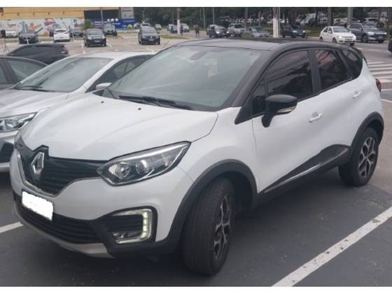 RENAULT CAPTUR 1.6 16V SCE FLEX INTENSE X-TRONIC RENAULT CAPTUR 1.6 16V SCE FLEX INTENSE X-TRONIC